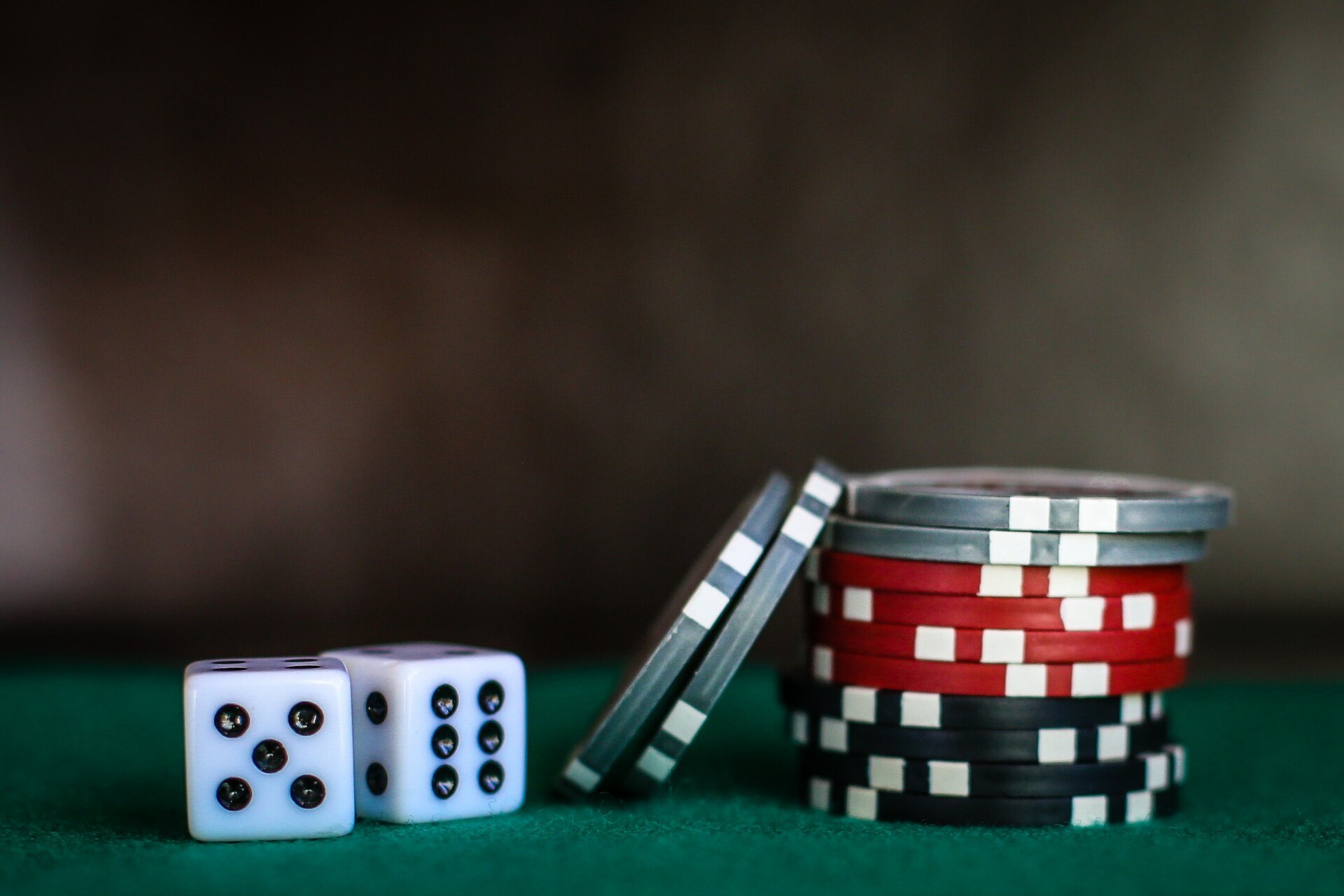 Pelican Casino Polska - Pani Szczęścia czeka u naszych drzwi.